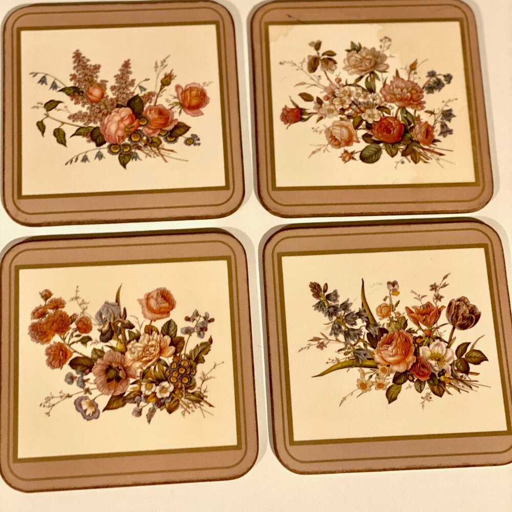 Set of 4 Vintage Floral Coasters with Cork‎ Backing, Made in England - Picture 2 of 8